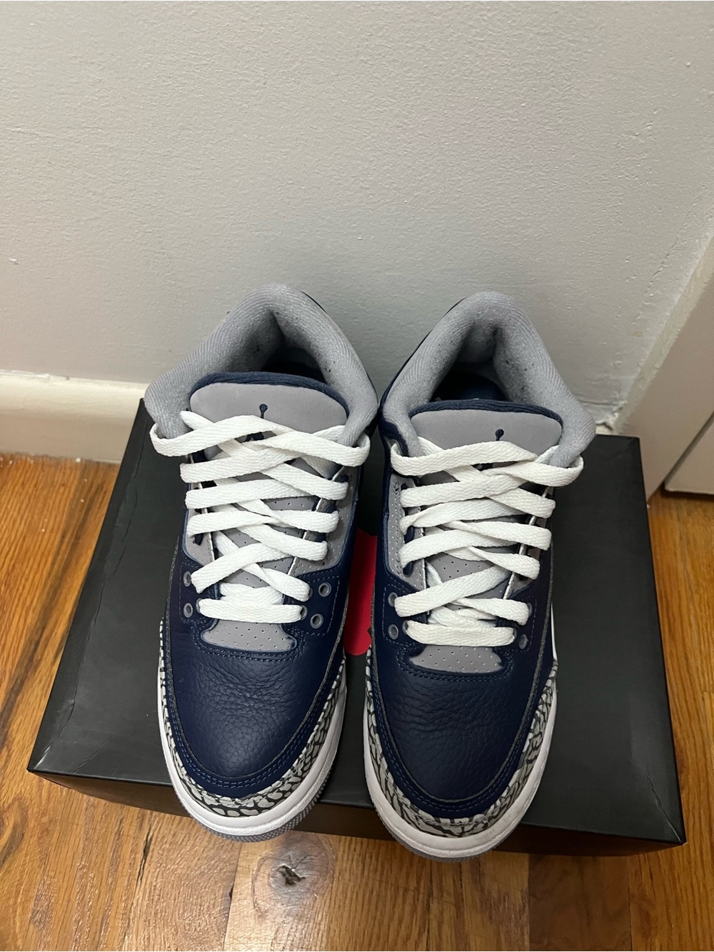 Jordan Retro 3 “Georgetown” - Picture 2 of 4